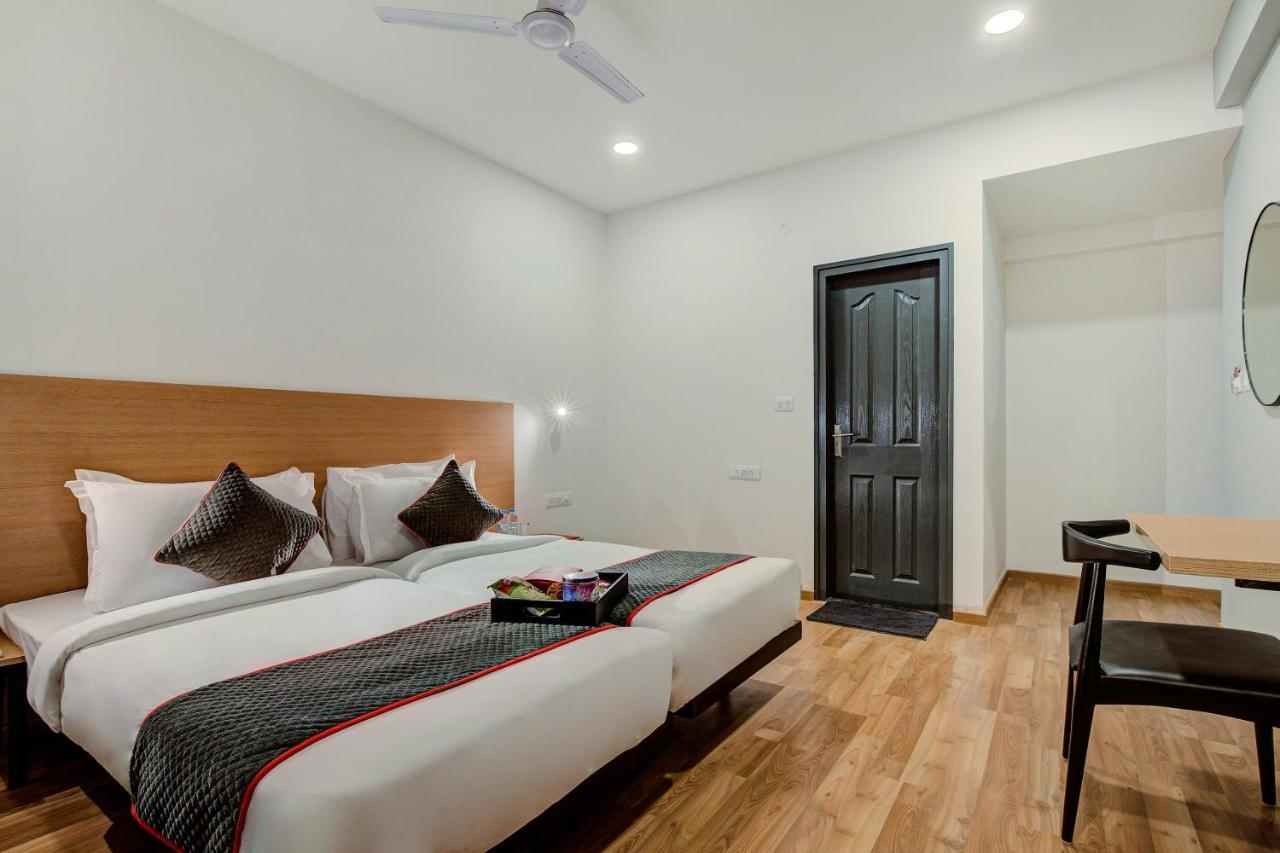 Super Townhouse 139 Ashiyana Smriti Upvan Near Emerald Mall Lucknow Bijnaur Buitenkant foto
