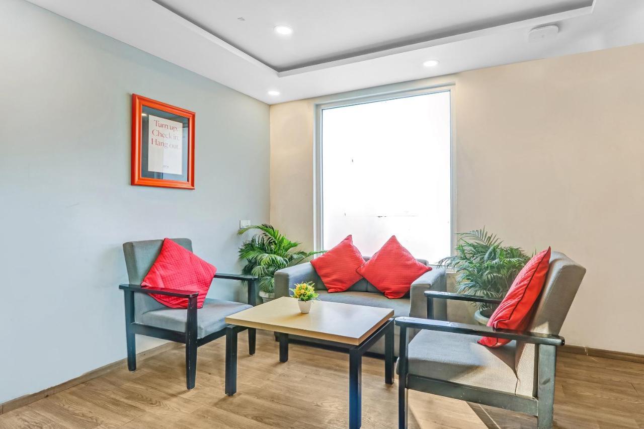 Super Townhouse 139 Ashiyana Smriti Upvan Near Emerald Mall Lucknow Bijnaur Buitenkant foto
