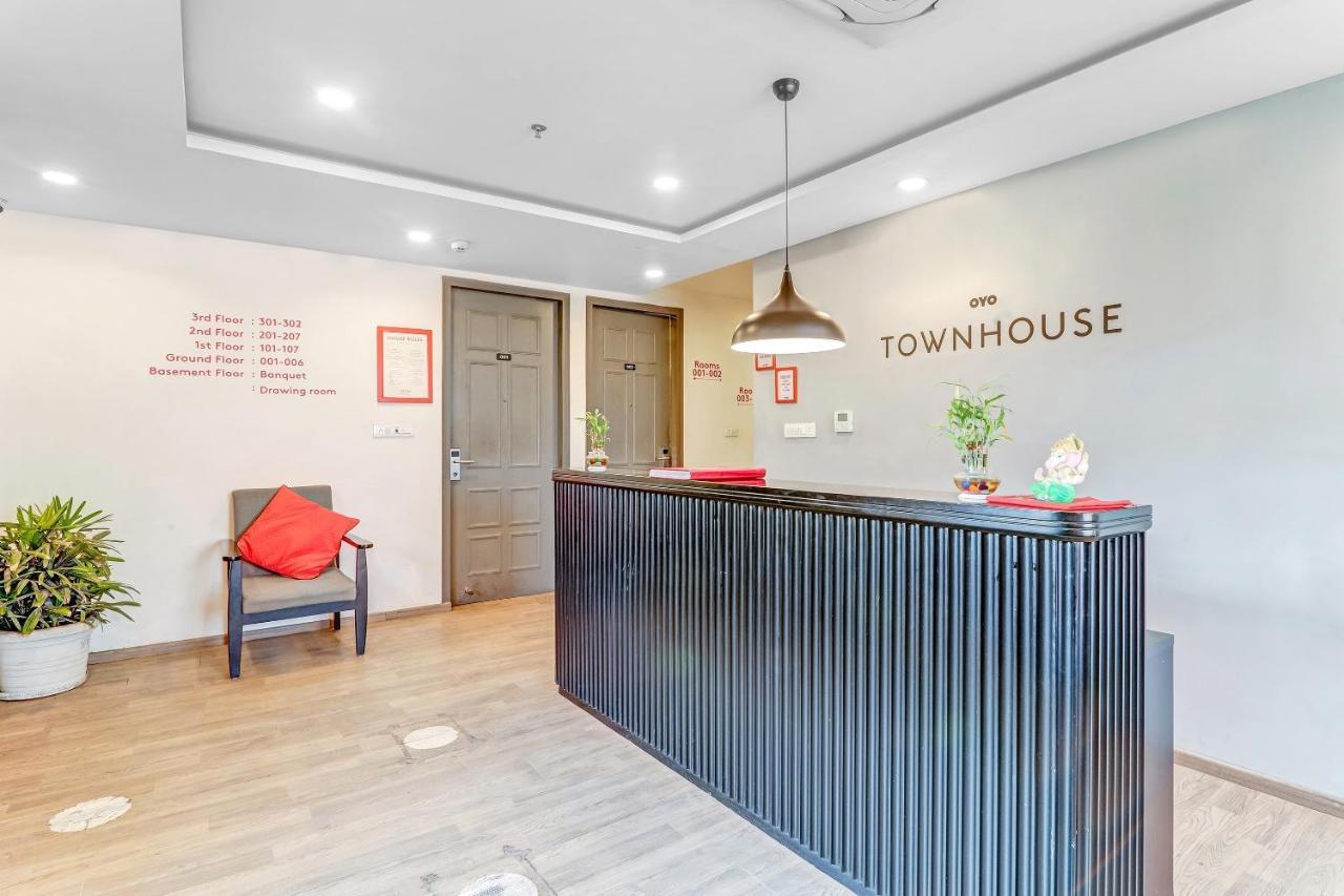 Super Townhouse 139 Ashiyana Smriti Upvan Near Emerald Mall Lucknow Bijnaur Buitenkant foto