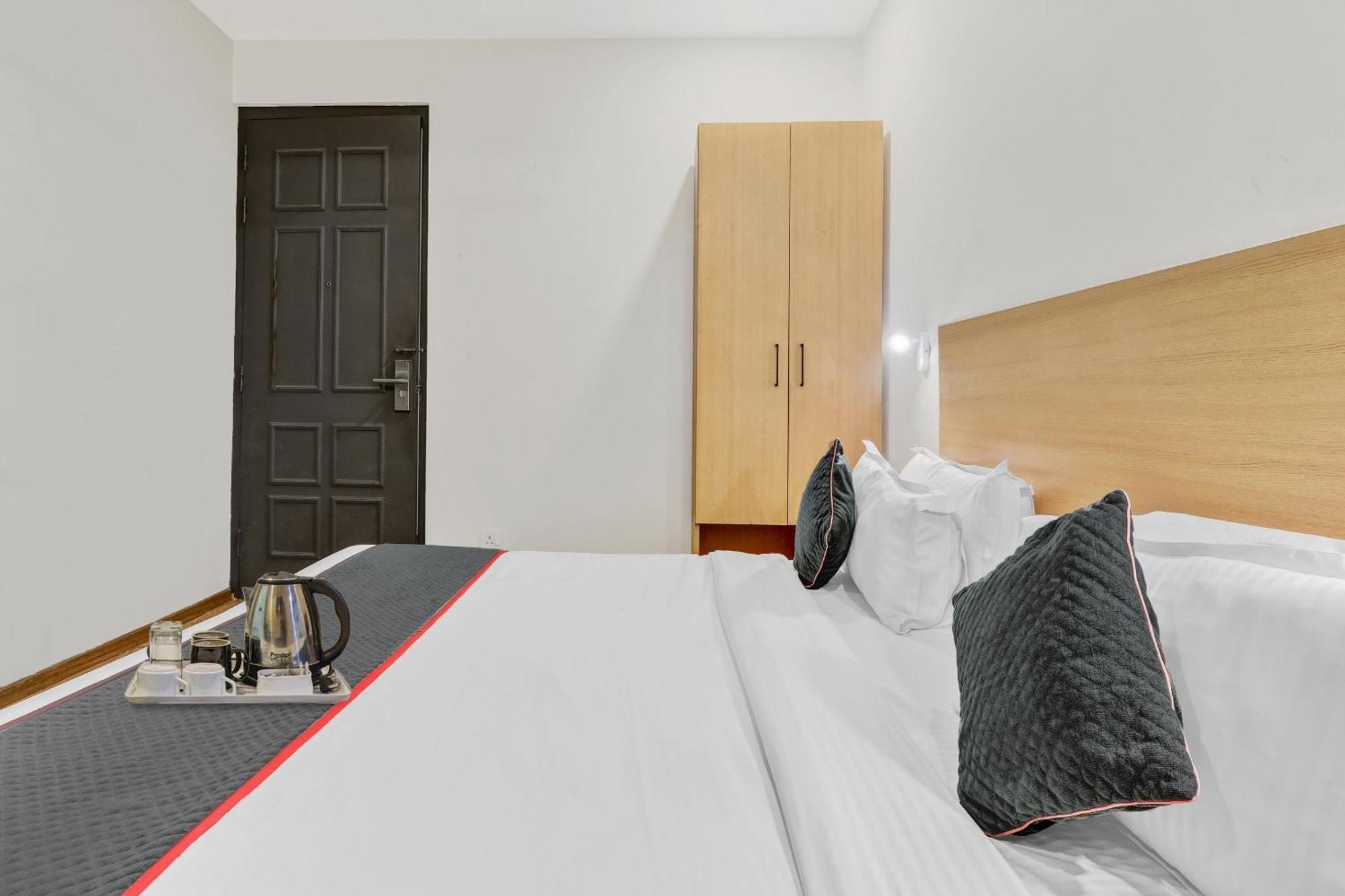 Super Townhouse 139 Ashiyana Smriti Upvan Near Emerald Mall Lucknow Bijnaur Buitenkant foto