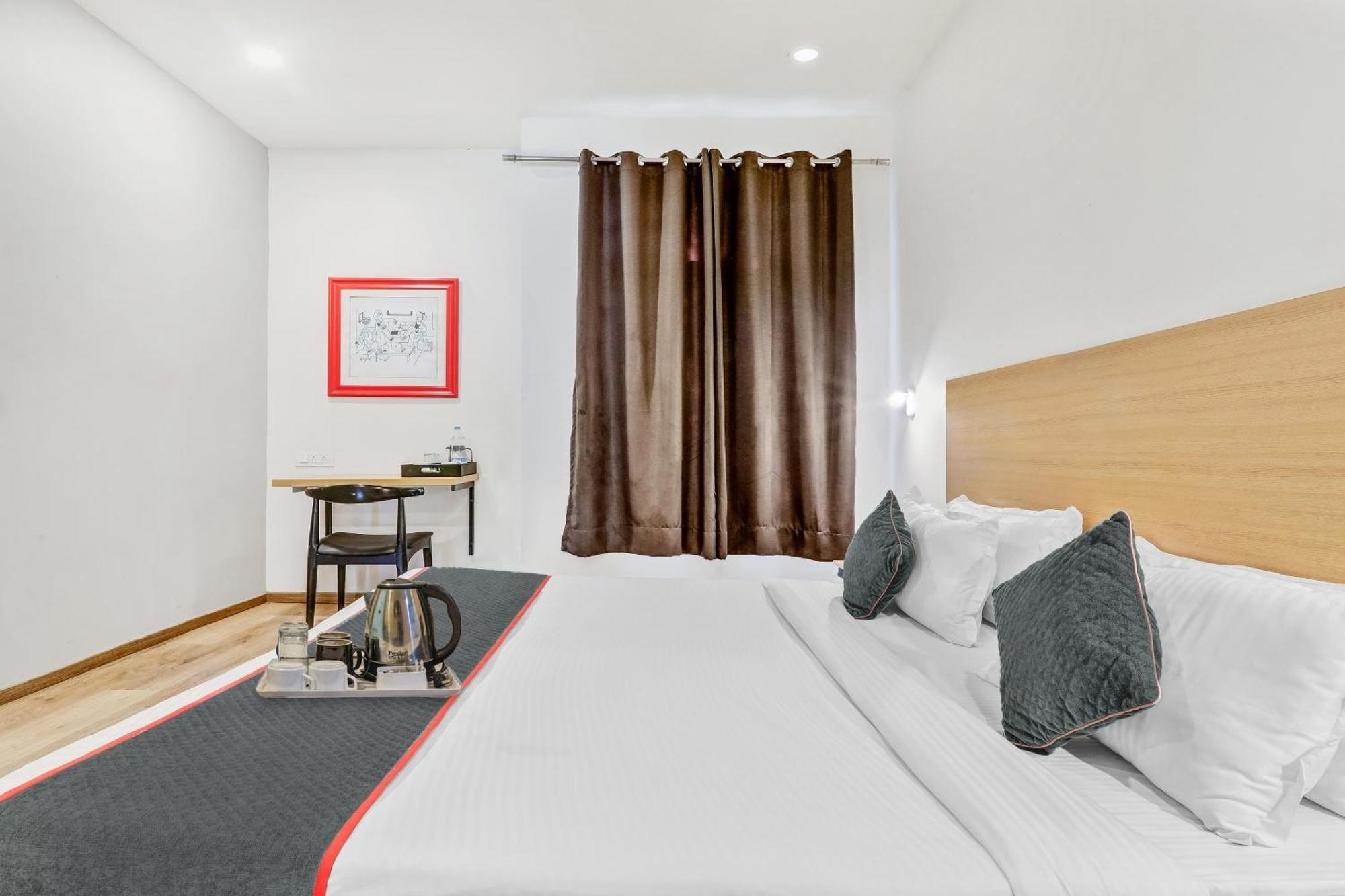 Super Townhouse 139 Ashiyana Smriti Upvan Near Emerald Mall Lucknow Bijnaur Buitenkant foto