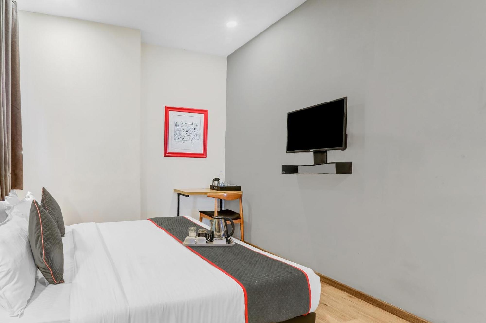 Super Townhouse 139 Ashiyana Smriti Upvan Near Emerald Mall Lucknow Bijnaur Buitenkant foto