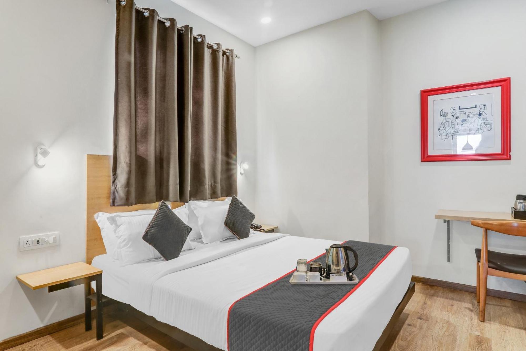 Super Townhouse 139 Ashiyana Smriti Upvan Near Emerald Mall Lucknow Bijnaur Buitenkant foto