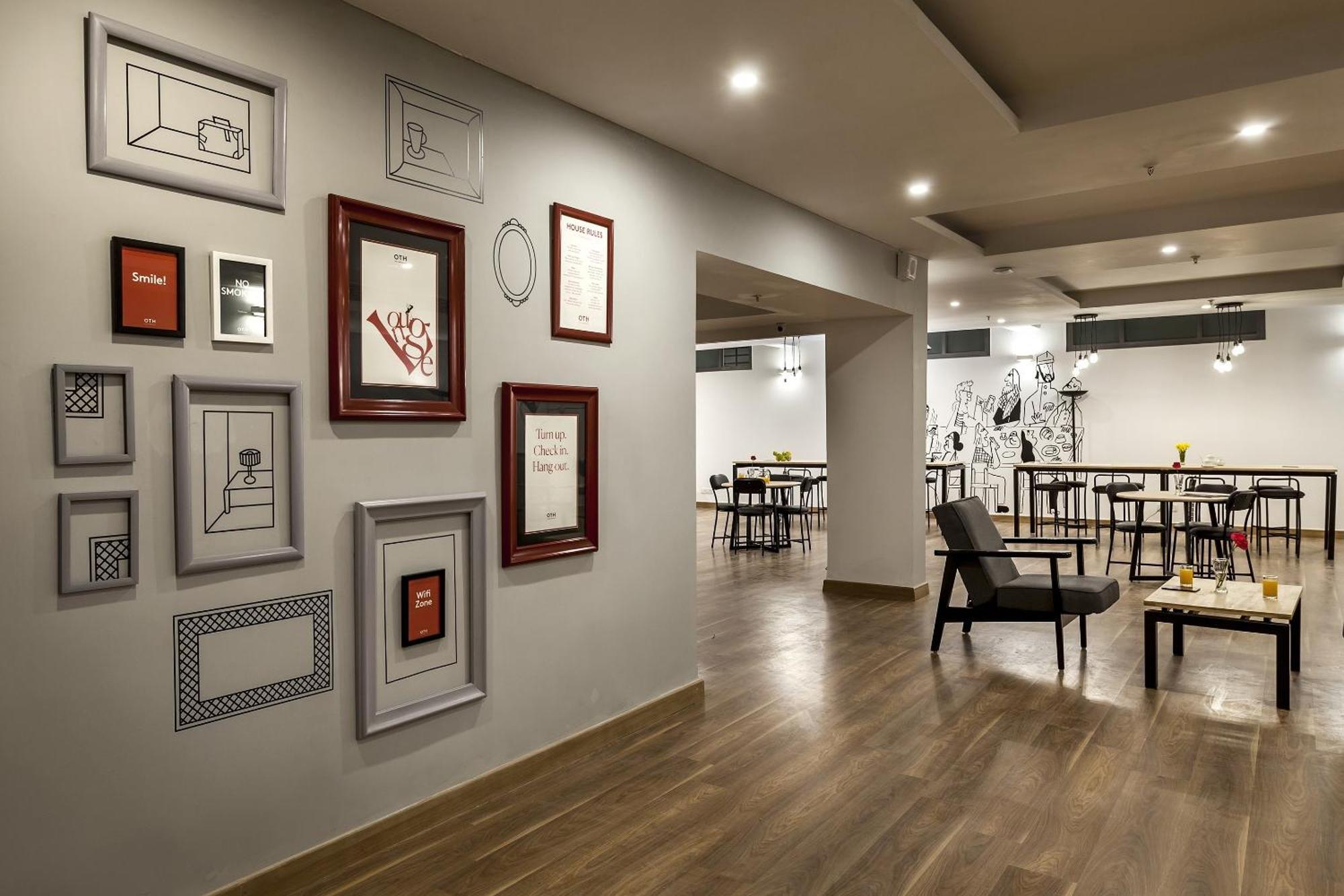 Super Townhouse 139 Ashiyana Smriti Upvan Near Emerald Mall Lucknow Bijnaur Buitenkant foto
